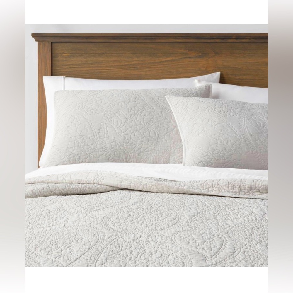 Threshold Bedding Set- Garment Washed Paisley Stitch Quilt Bedding Collection